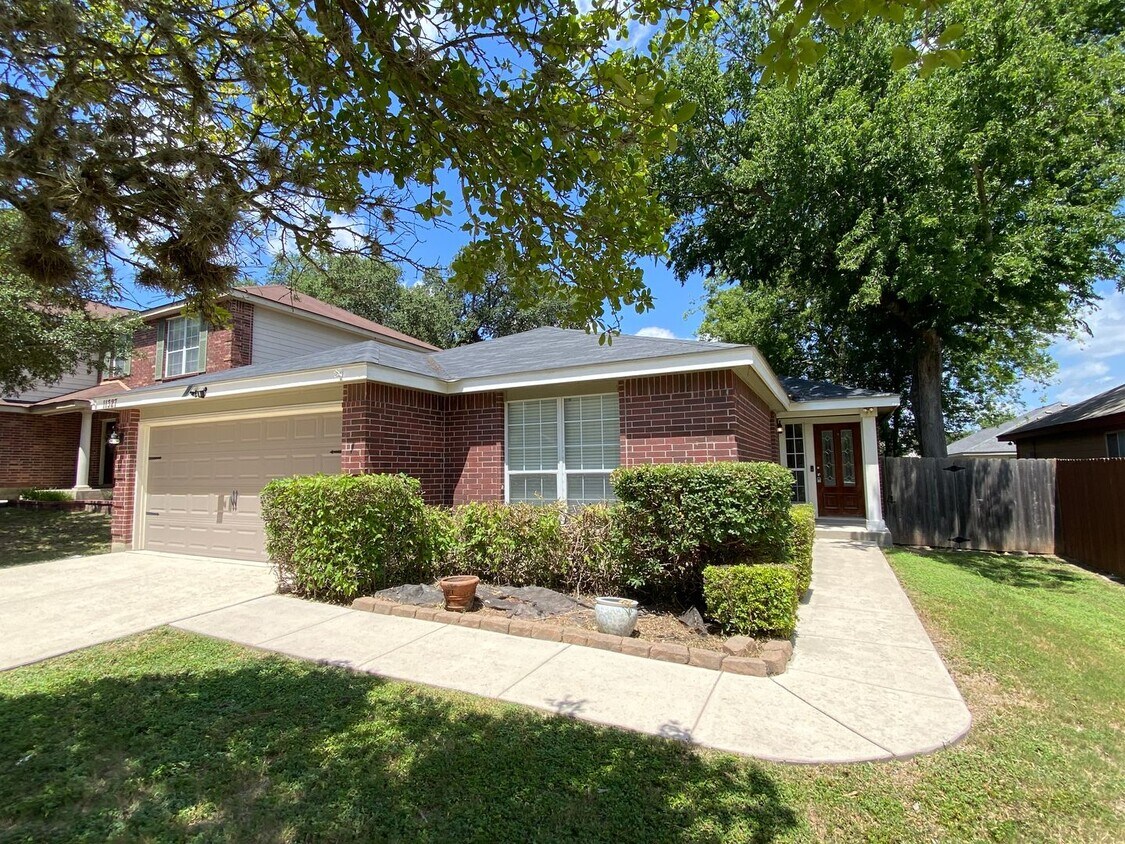 11327 Hospah, Helotes, TX 78023 House Rental in Helotes, TX