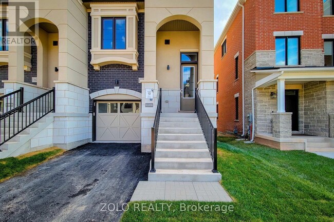 Building Photo - 1364 Kaniv St