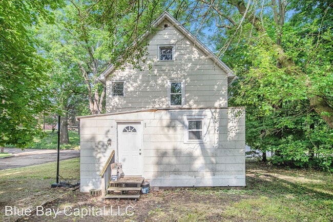 Building Photo - 3 br, 1 bath House - 1002 Charlotte Avenue