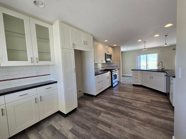 Foto del edificio - 2652 Wildhorse Ln