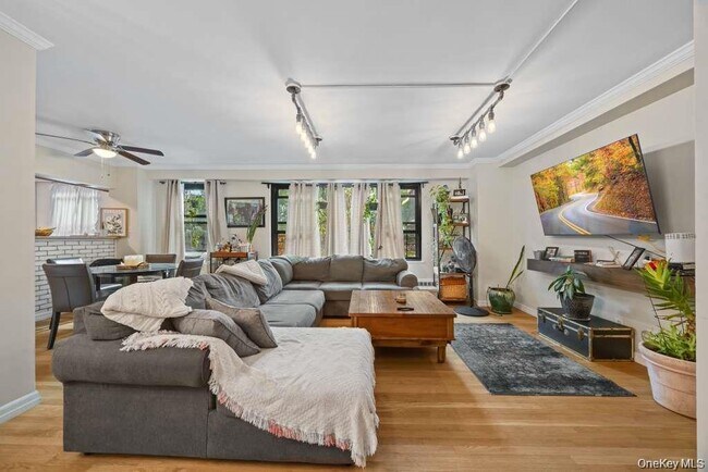 Foto del edificio - 3850 Sedgwick Ave