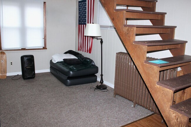 Building Photo - 967-971 Ch ADV RESIDENTIAL