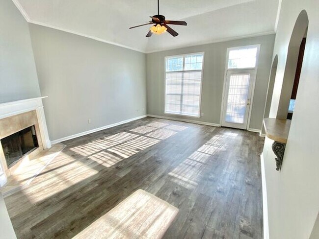 Building Photo - Cordova- Great Location- 3 bedroom/2bath h...