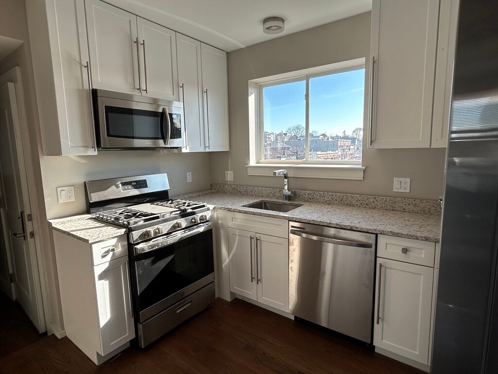 Primary Photo - 112 Broadway