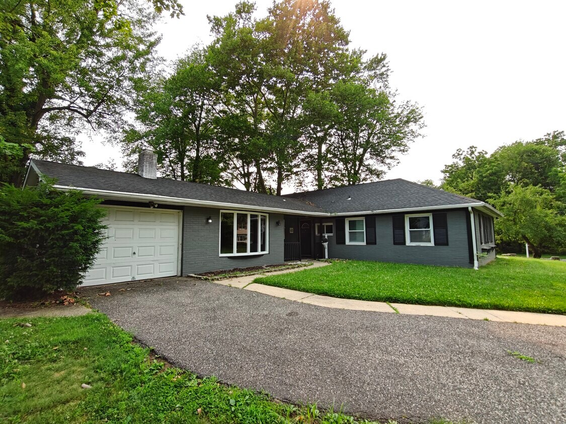 Photo - 45 Meribrook Cir -