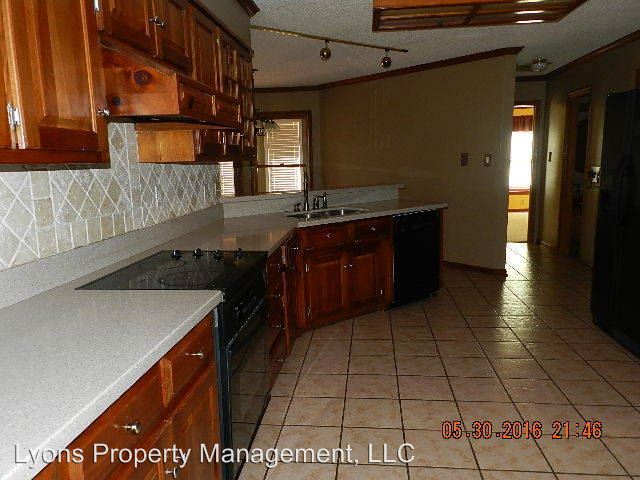 Foto del edificio - 2823 Bud McKey Cir