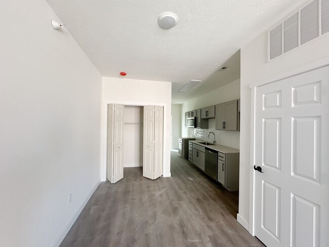 Interior Photo - Weida on Waldron