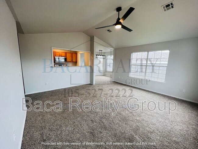Building Photo - 1044 Shadowlake Rd