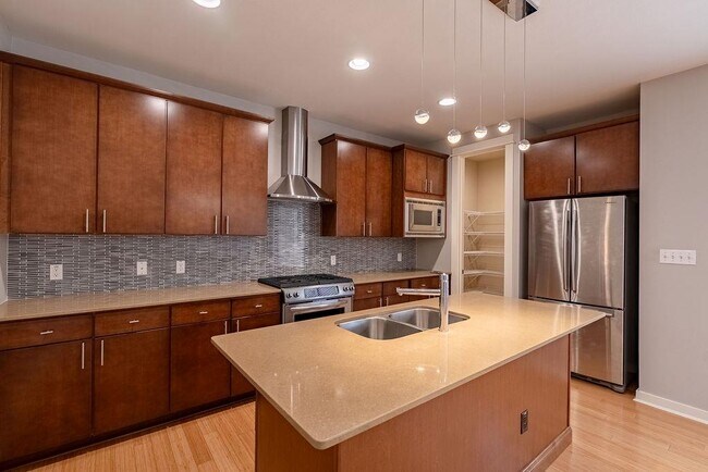Foto del edificio - 3107 Corbin Ln
