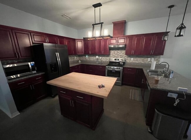 Kitchen - 542 S 1st St