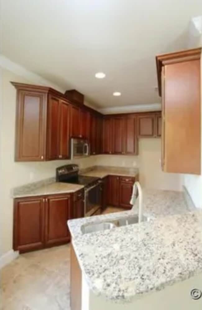 Kitchen - 3144 NW 105th Dr