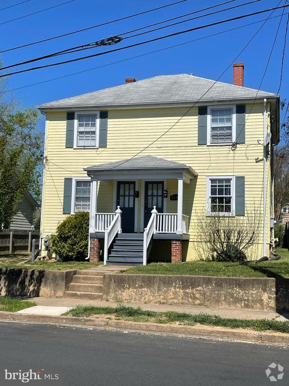 Building Photo - 1417 Hanover St