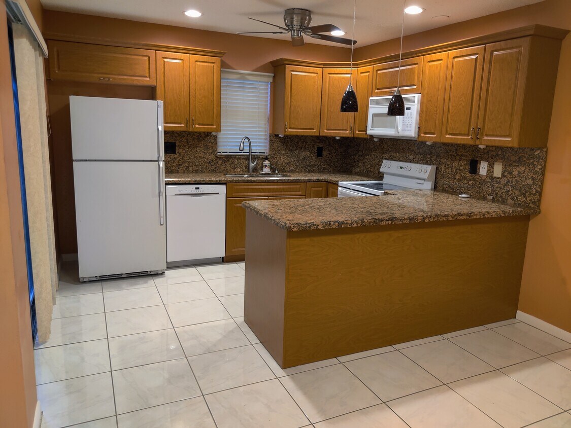 9370 SW 61st Way, Boca Raton, FL 33428 Townhome Rentals in Boca Raton