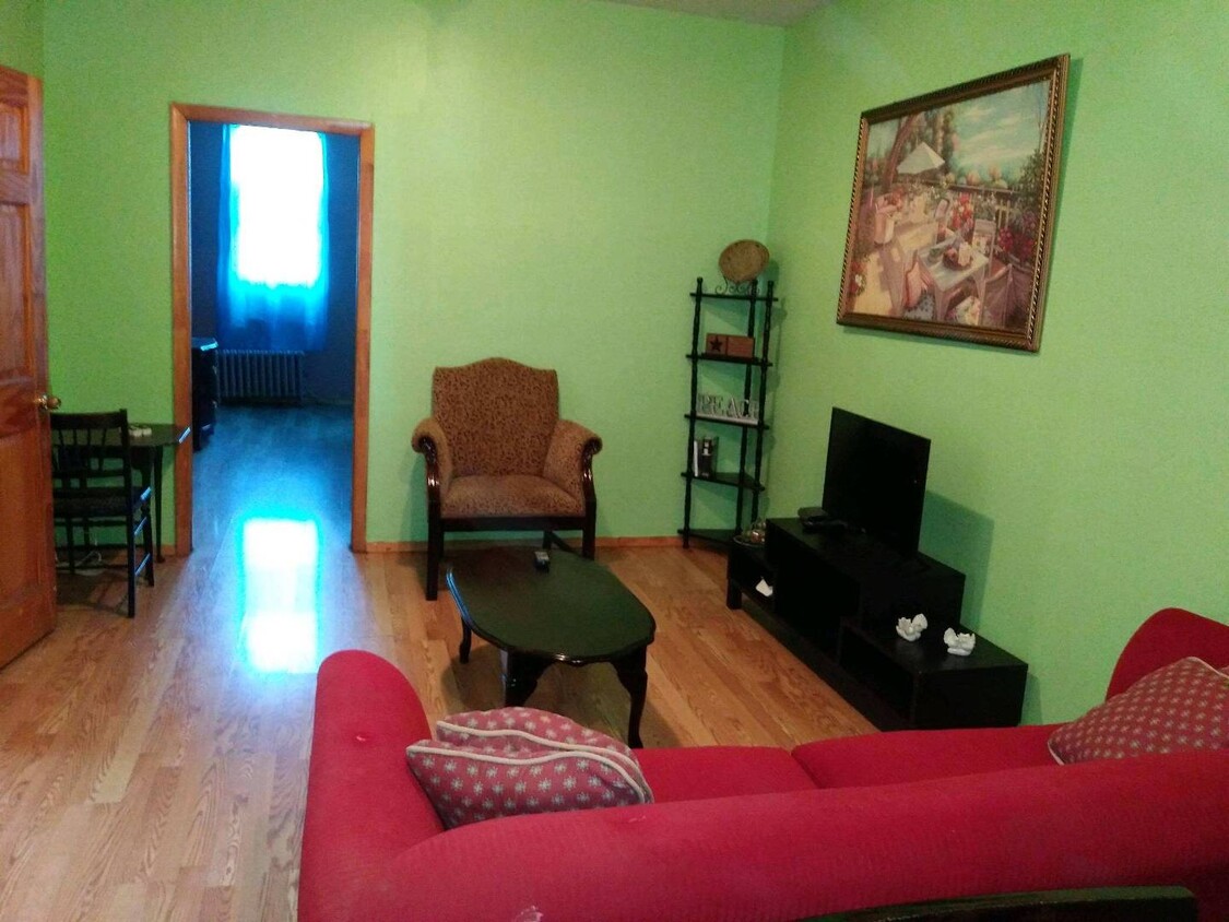 Foto principal - 8402 Flatlands Ave