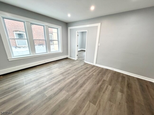 Building Photo - 310 Orange Rd