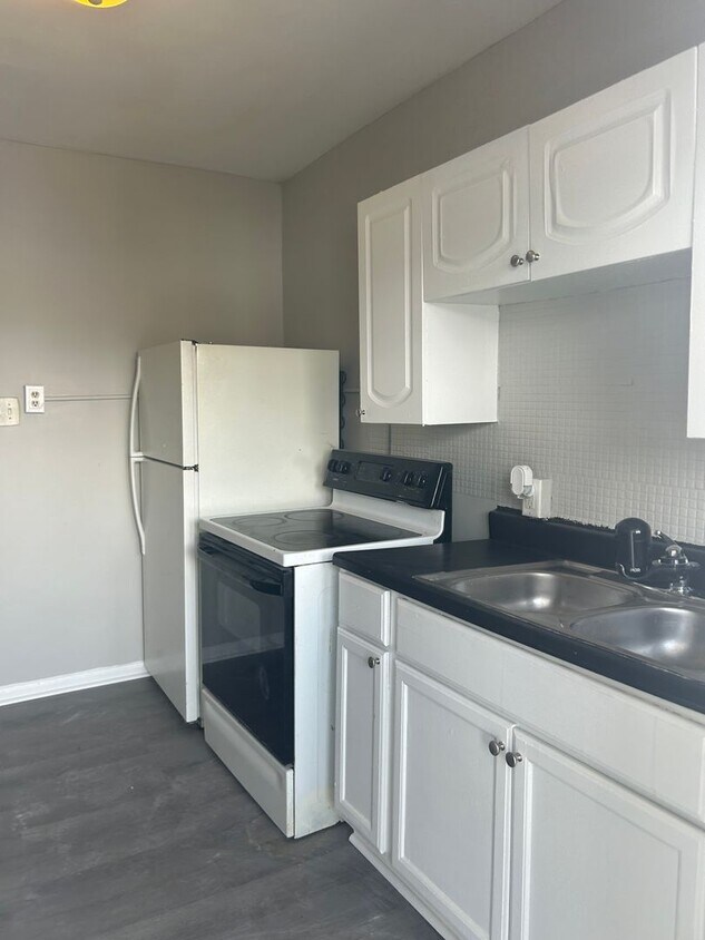 Primary Photo - 2667 N 6th Street