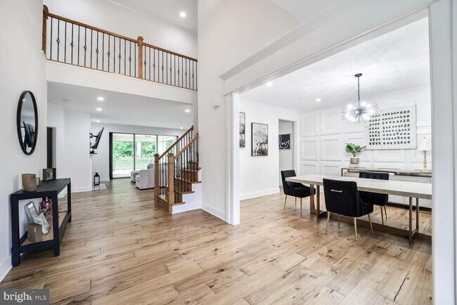 Foto del edificio - 4804 Bridle Ridge Rd