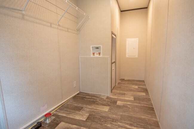 Foto del edificio - 10002 Sweetgum Ln