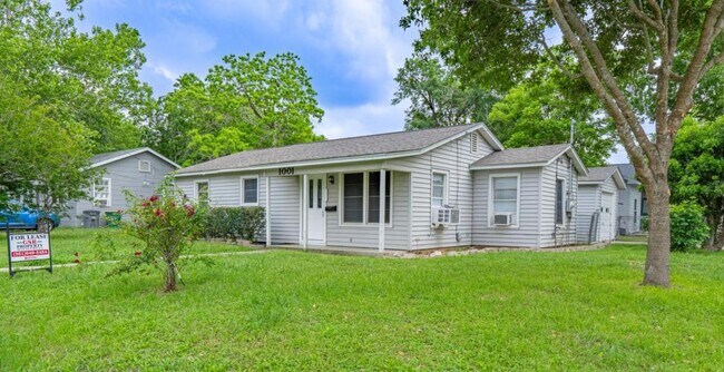 Foto del edificio - 1001 E Hiller St