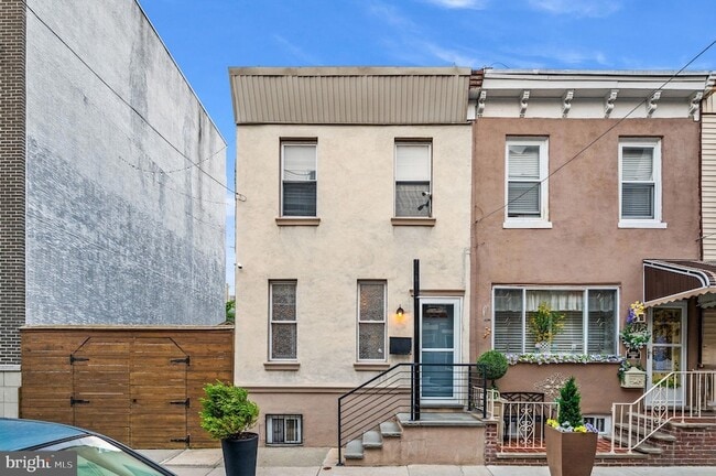 Photo - 1520-1522 Dorrance St Townhome