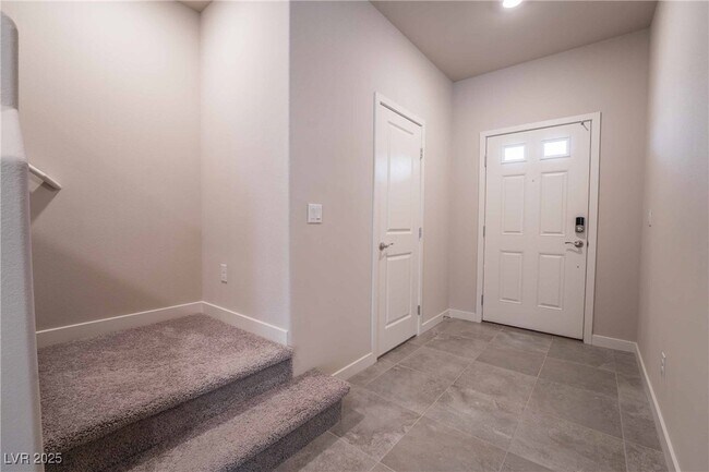 Building Photo - 3823 Corellia Ave