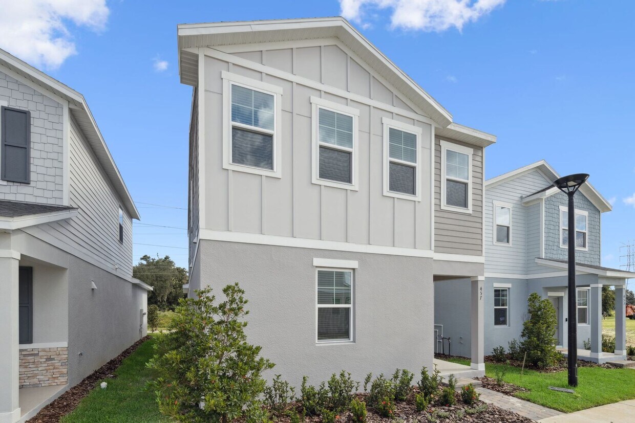 Foto principal - Brand New Construction 4b/3ba Home in Debary