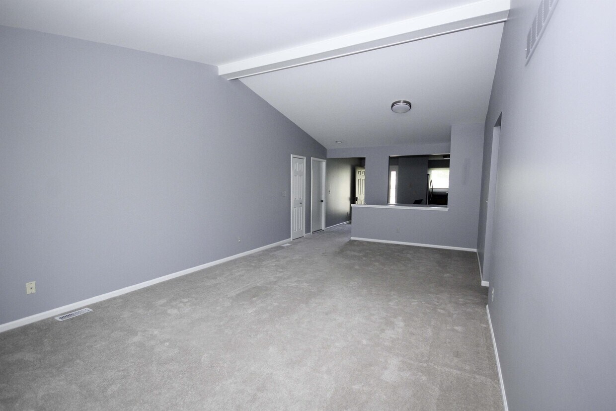 Building Photo - 42211 Aspen Ct