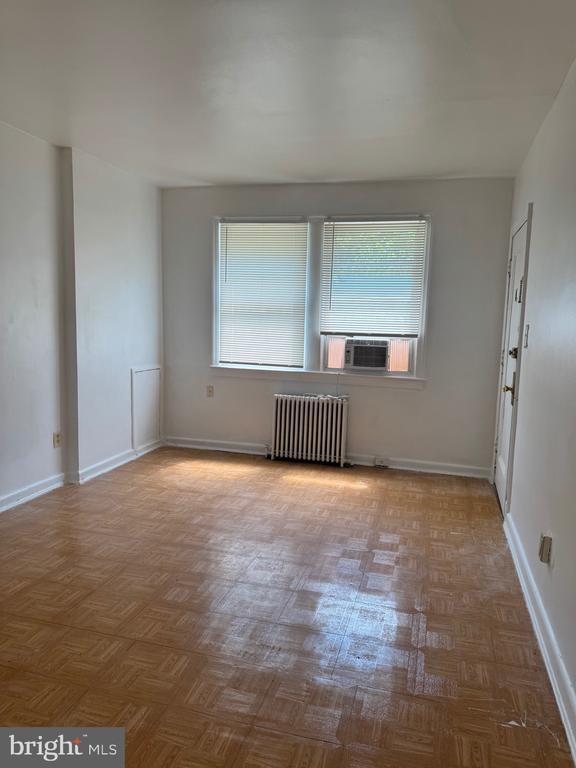 Primary Photo - 2633 30th St SE
