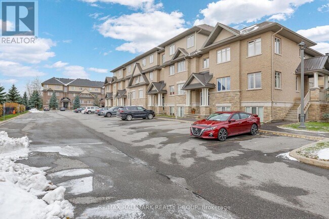 Photo du bâtiment - 1067 Beryl Private