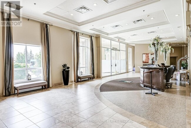 Building Photo - 8-618 Maison Parc Ct