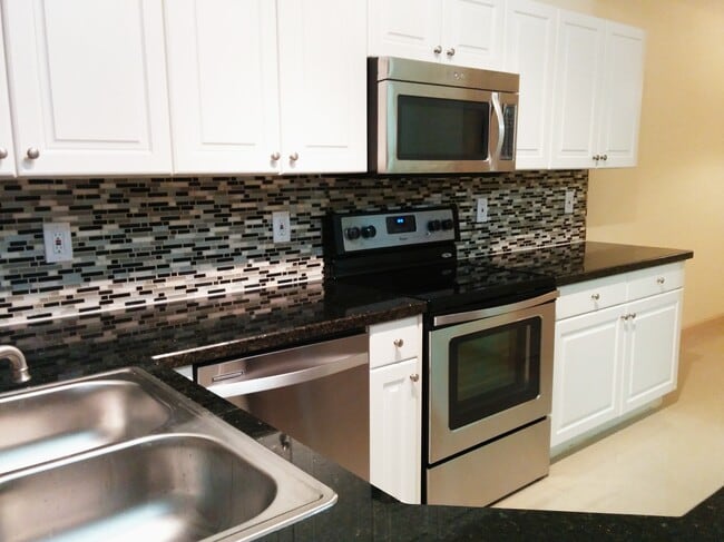 Kitchen 1 - 8715 SW 214th St
