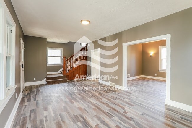Building Photo - 2720 Newport Ave