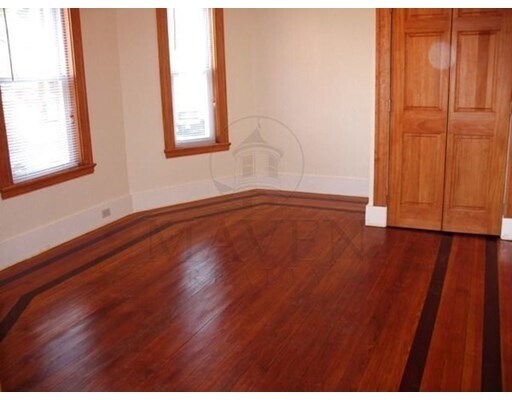 Building Photo - 32 Holyoke Rd