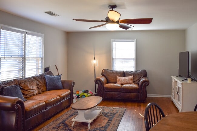 Photo - 1021 Old Bishop Rd House