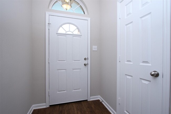 Foto del edificio - 8005 Woodward St