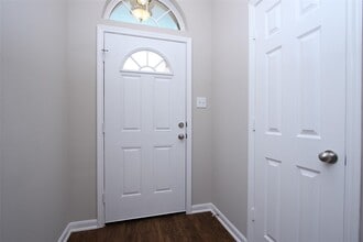 Building Photo - 8005 Woodward St