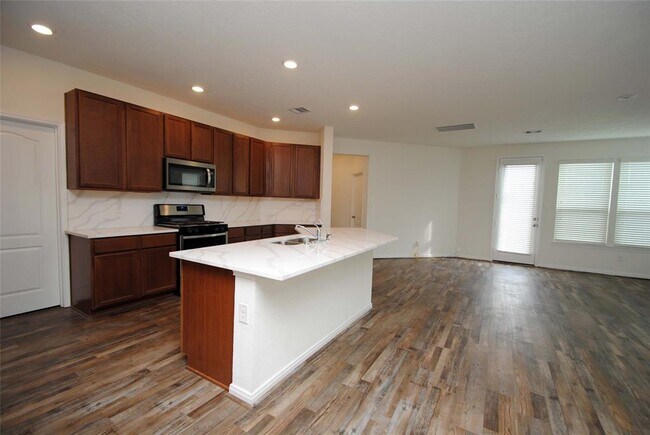 Building Photo - 4902 Hickory Deer Ln