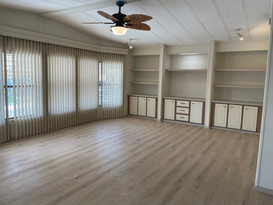 Foto principal - 100 Hampton Rd