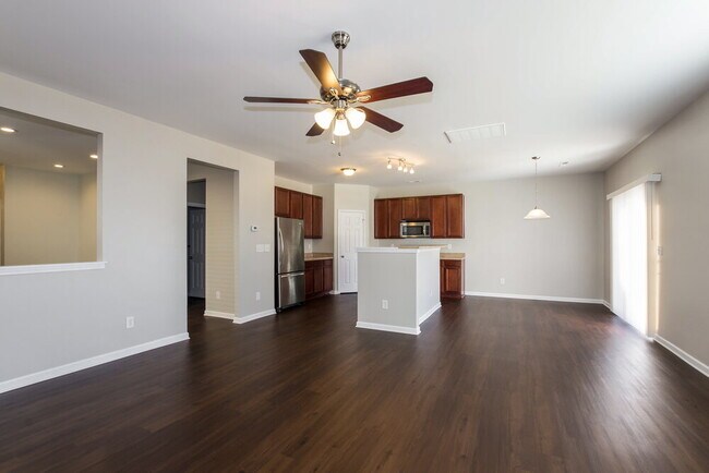 Foto del edificio - 9231 Yellow Oak Rd