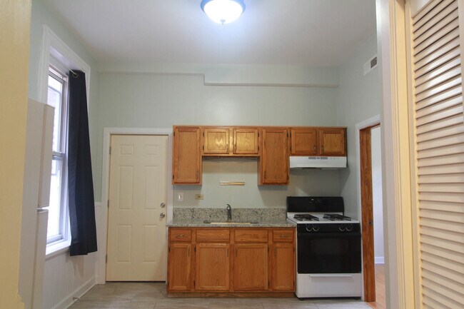 Foto del edificio - 1247 N Cleaver St