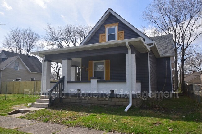 Building Photo - 218 N Tacoma Ave