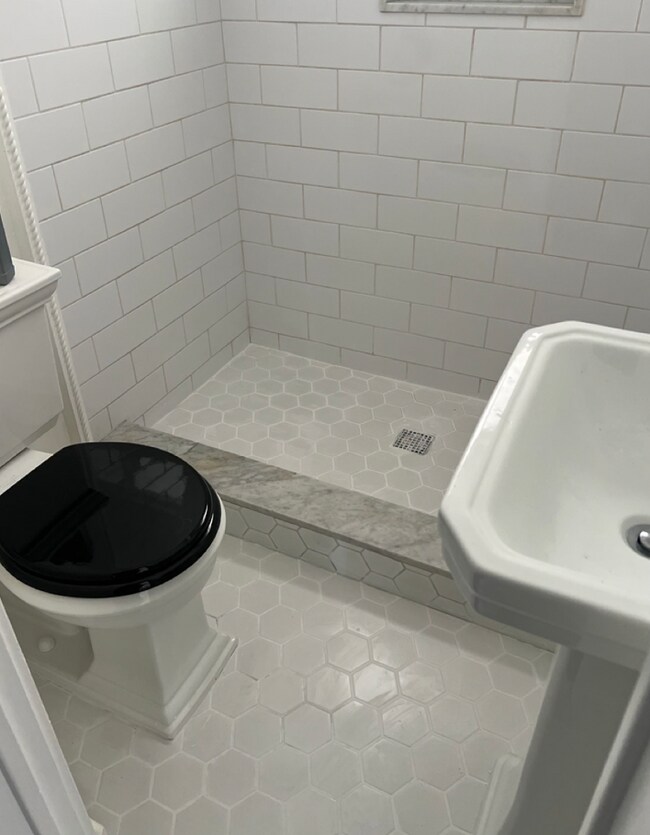 Foto del edificio - 409 Wheeling Way