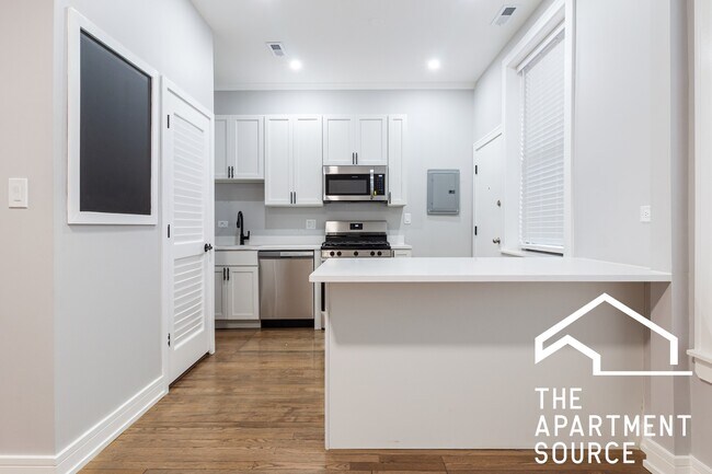 Foto del edificio - 3842 N Wilton Ave