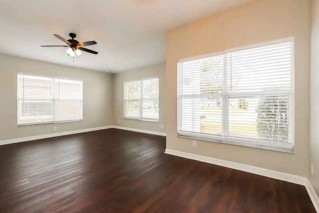 Foto del edificio - 13330 Prestwick Dr