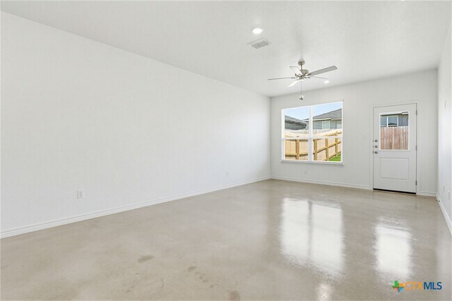 Foto del edificio - 3803 Sugar Hackberry Trl