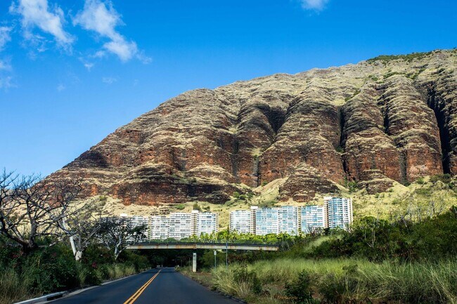 Foto del edificio - Makaha Valley Towers