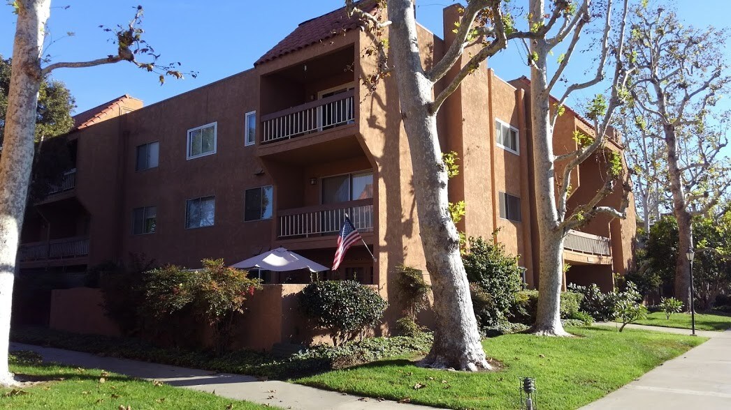 6600 Warner Ave, Huntington Beach, CA 92647 Condo for Rent in