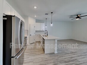 Building Photo - 5307 28th St SW