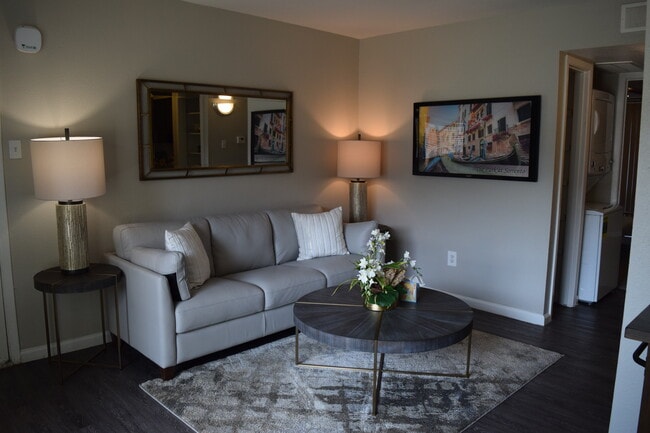 1BR-1BA -686 SF - The Park at Sorrento