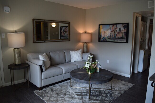 1BR-1BA -686 SF - The Park at Sorrento